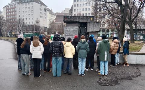 niemals vergessen